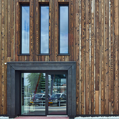 Brandweerkazernes steeds vaker van hout gebouwd